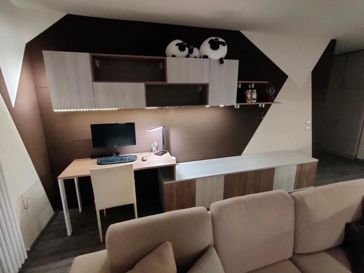 Appartamento Chentre En Ville - A 2 Passi Dal Centro - Parcheggio Gratuito - Cir-Vda-Aosta-0073 Exteriér fotografie